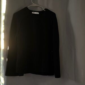 Zara Women's Elegant Black Crew Neck Sweater
